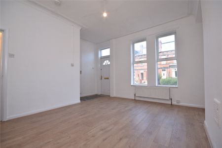 12, Arthington View, Leeds, West Yorkshire, LS10 2ND - Photo 2