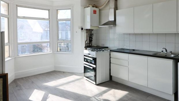 1 bedroom apartment to rent - Photo 1