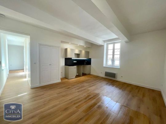 Appartement à louer 4 pièces 72.4m² - Photo 1
