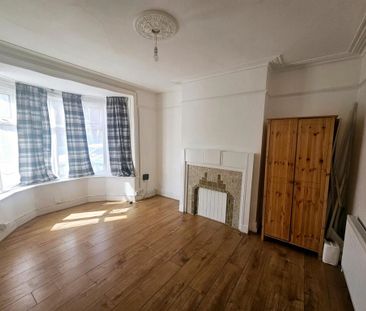 4 bedroom property to rent - Photo 1