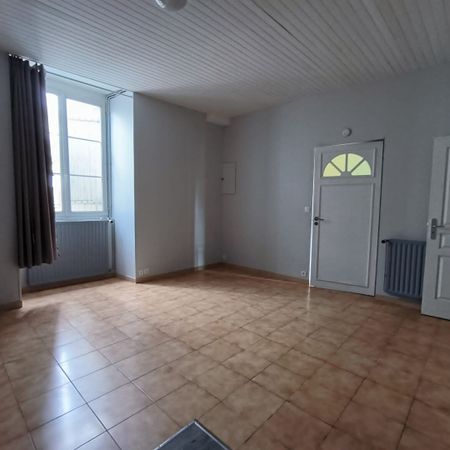 Location Appartement 1 pièce 28m² - Photo 3