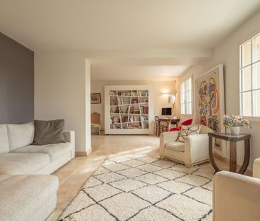 Location Maison Aix-en-Provence 8 Pièces 353 m² - Photo 5