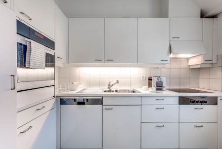 Dream home with gallery - Photo 4