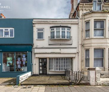 4 bedroom terraced house to rent - Photo 5