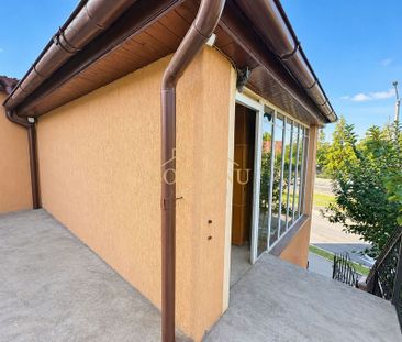 Spațiu comercial de închiriat - Fotografie 5