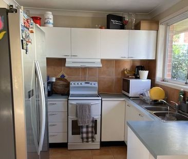 Family home in peaceful cul-de-sac! - Photo 4