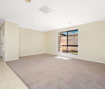 3 NAMOI PLACE, Wodonga VIC 3690 - House For Rent | Domain - Photo 6