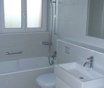 "Moderne Dachwohnung in ruhigem Wohnquartier" - Foto 2