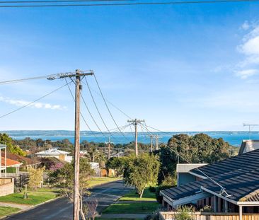 Coastal Comfort - Photo 5