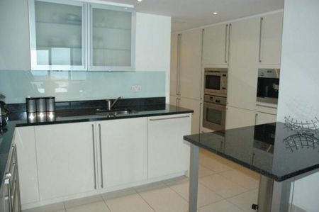 No.1 West india Quay, Canary Wharf, London, E14 - Photo 5