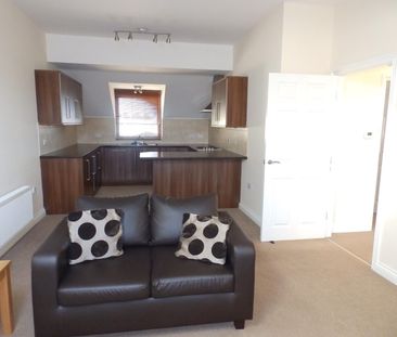 2 bedroom apartment to rent - Photo 4