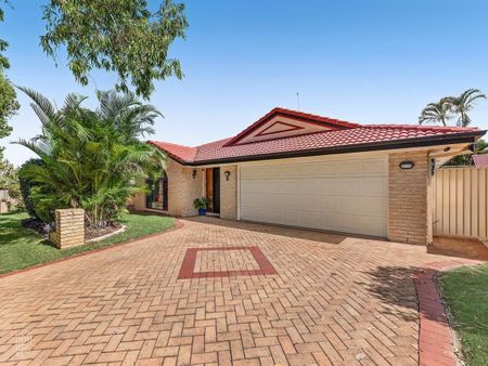 8 Battersea Close, Forest Lake QLD 4078 - House For Rent | Domain - Photo 4