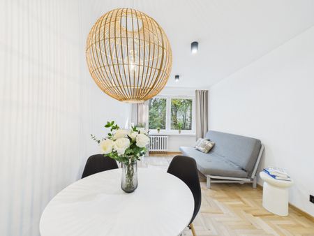 Po remoncie, z widokiem na zieleń - Os. Strusia - Zdjęcie 5