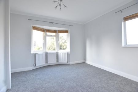 Ralliwood Road, Ashtead - Photo 2