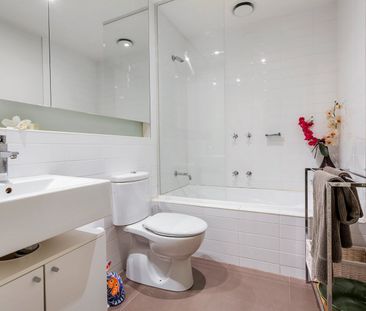 8/300 Racecourse Road, Flemington VIC 3031 - Photo 5