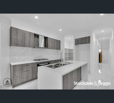 20 Modern Crescent, Tarneit, Vic 3029 - Photo 5