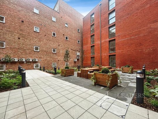 1 bedroom apartment to rent Apartment, Chapmans Yard, Upper Gough St, B1 - Photo 1