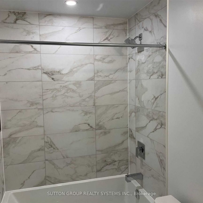 For Lease - 4065 Confederation Parkway Unit# 1106, Mississauga, Ontario - Photo 1