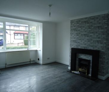 3 bedroom semi-detached house to rent - Photo 4