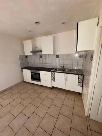 Location Appartement 3 pièces 55m² LA TALAUDIERE 42350 - Photo 2