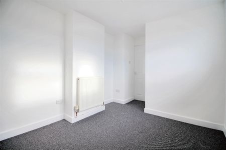 3 Bedroom House to let - Photo 3