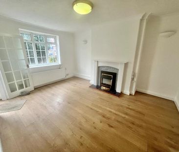 2 bedroom end of terrace house to rent - Photo 2