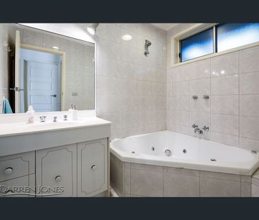 2 Warralong Avenue, Greensborough, Vic 3088 - Photo 1