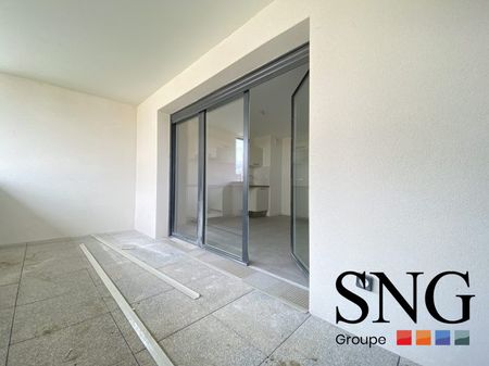 T3 AVEC LOGGIA ET 2 PARKING - Photo 4