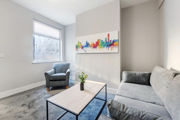 4 bedroom terraced house to rent - Photo 1