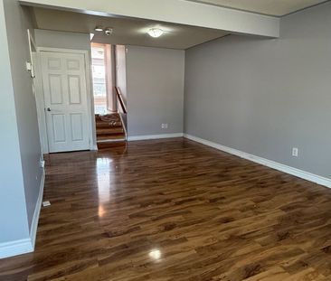 For Lease - 66 Glenvale Boulevard, Brampton, Ontario - Photo 2