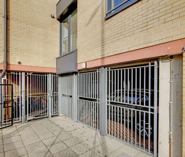 Bramley Crescent, Ilford, IG2 - Photo 1