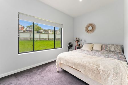 Lakeside Living! - Photo 2