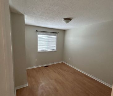 For Lease - 271 Pettigrew Trail, Milton, Ontario - Photo 4