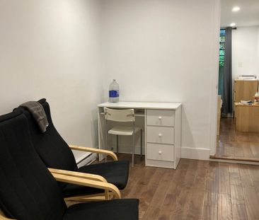 Rue St-André, H2L 3T9, Montréal - Photo 1