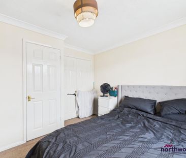 2 bedroom end of terrace house to rent - Photo 4