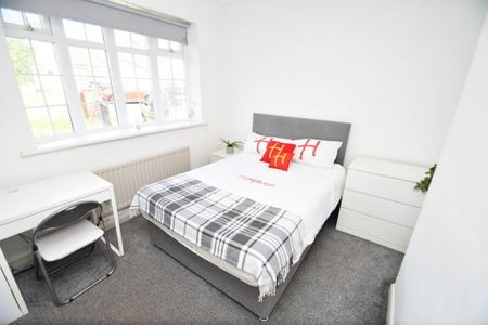 4 bedroom house to rent - Photo 2