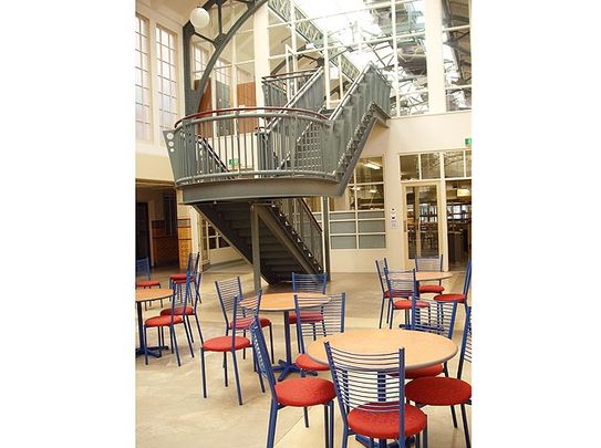 A one bedroom available in CBD - Photo 1