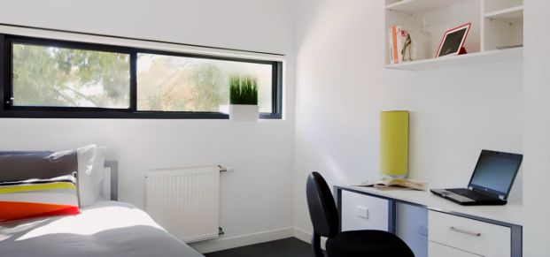 3 Bedroom with Ensuite - Photo 1