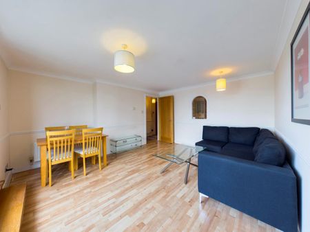 1 bedroom flat to rent - Photo 2