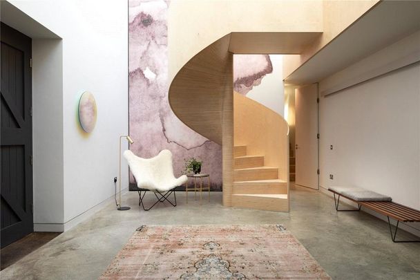 5 bedroom detached house to rent - Photo 1