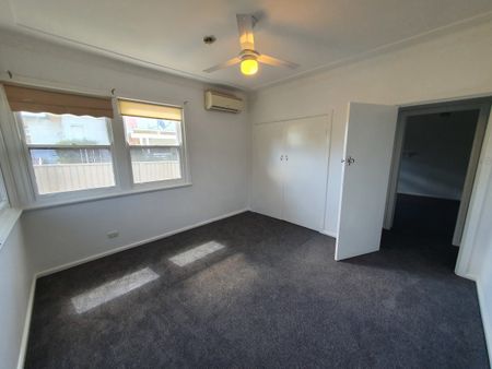 12 Central Avenue, Tamworth - Photo 4