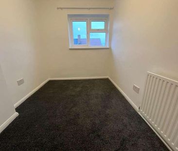 Ruskin Gardens, Harold Hill, Romford, RM3 - Photo 5