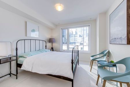 For Lease - 4030 Parkside Village Drive Unit# 1, Mississauga, Ontario - Photo 4