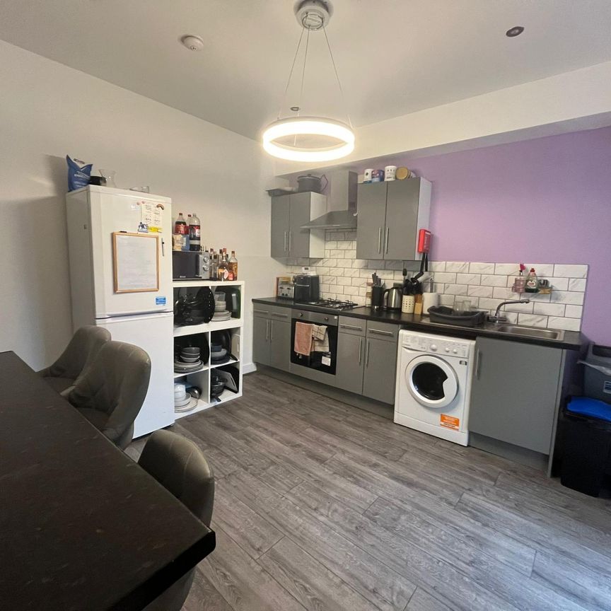 Alpha Street, Salford - Photo 1