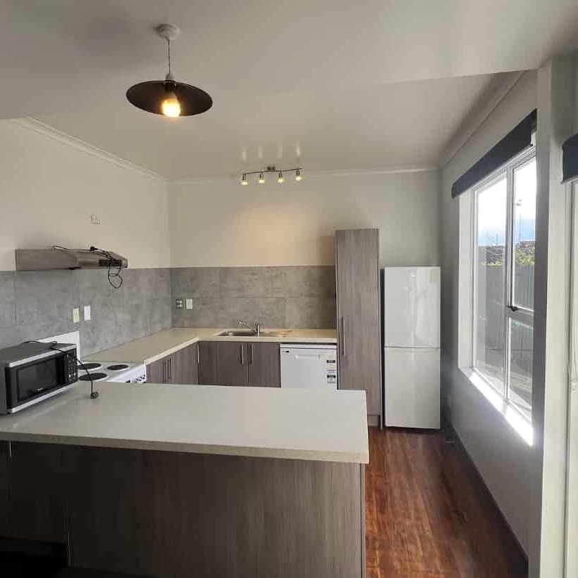 4 / 5 Bedroom Home in a Rural Setting - Photo 1