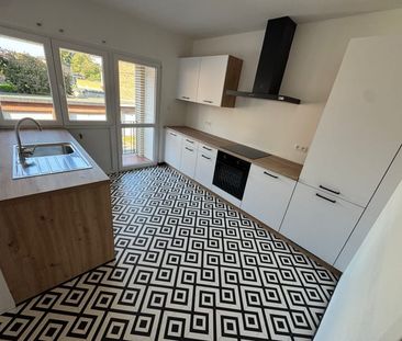 Appartement te huur - foto 2