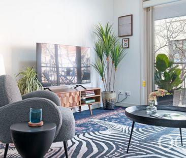 Open the Door to Top-Floor Tranquillity in the Heart of Rundle Street - Photo 3
