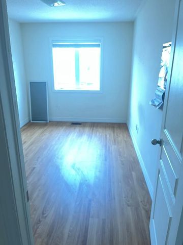 For Lease - 16 saint dennis Road, Brampton, Ontario - Photo 2