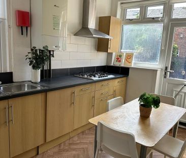 6 bedroom house to rent - Photo 3