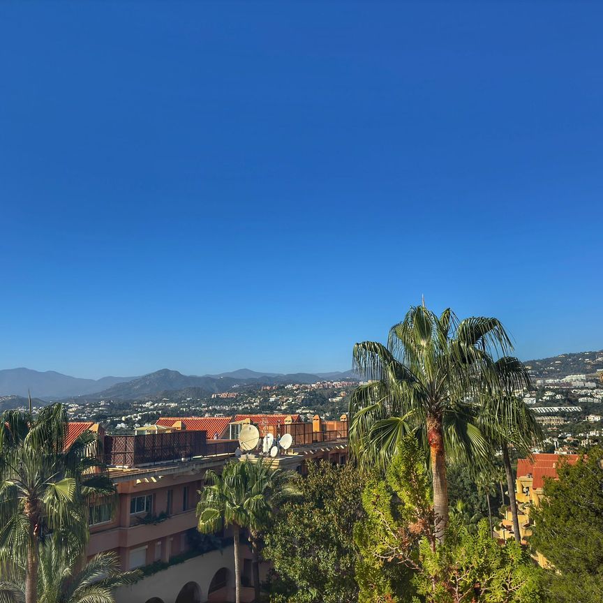 Apartamento de alquiler en Avenida Calderón de la Barca, -1, Los Naranjos - Photo 1